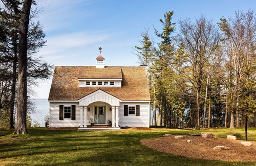 Gills Rock House | Beautiful Home with specatcular views of Garrett Bay and Gills Rock!