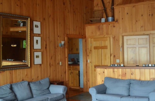 Whitefield House | Beautiful Home With Mountain Views And 100' Of Water frontage - Skiing close by