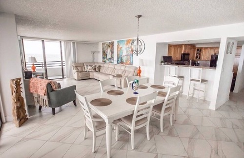 Seabreeze Park Condo | Beautiful Horizons 801