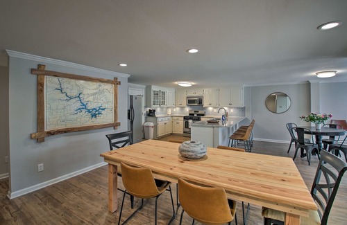Piney House | Beautiful Hot Springs lake house on Lake Hamilton steps away from the lake!