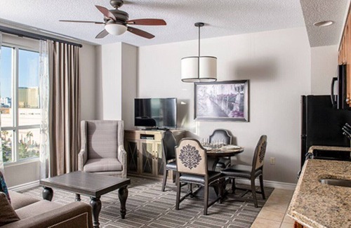 Las Vegas Condo | Beautiful Hotel in Las Vegas 1BD near The Strip