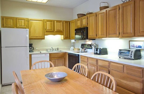 Jeffersonville Condo | Beautiful hotel in Vermont Smugglers Notch 1BD near Disc Golf Center