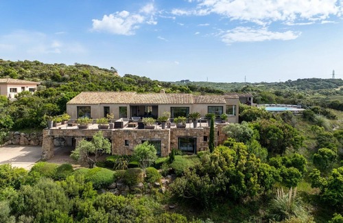 Bonifacio House | Beautiful house 8 people facing the Gulf of Sant'Amanza with swimming pool