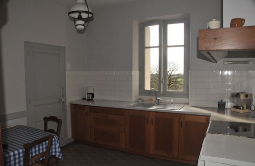 Masseret House | BEAUTIFUL HOUSE BOURGEOISE, 9 people, in the village center of MASSERET