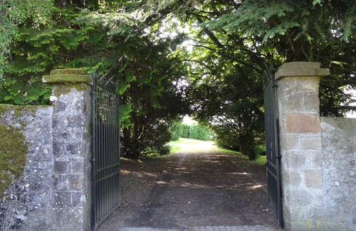 Masseret House | BEAUTIFUL HOUSE BOURGEOISE, 9 people, in the village center of MASSERET