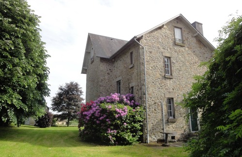 Masseret House | BEAUTIFUL HOUSE BOURGEOISE, 9 people, in the village center of MASSERET