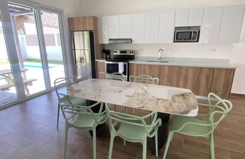 Puerto San Jose House | Beautiful House - 13 Brisas del Pacifico