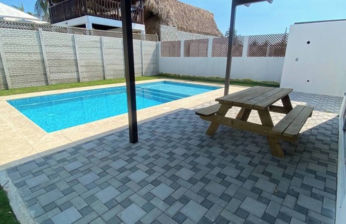 Puerto San Jose House | Beautiful House - 13 Brisas del Pacifico