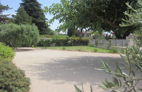 Rognonas House | Beautiful house in a quiet, private and fenced pool in the heart of Provence