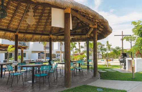 Cerritos House | Beautiful house in private condo near to the beach