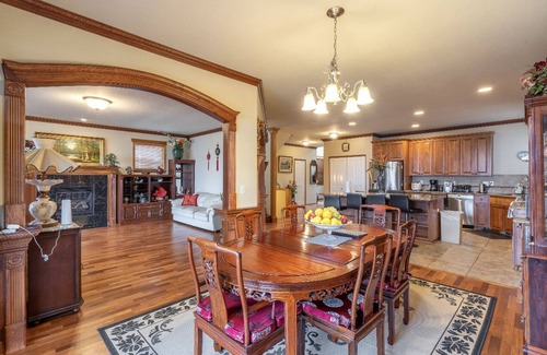 Gresham House | Beautiful house near Columbia Gorge