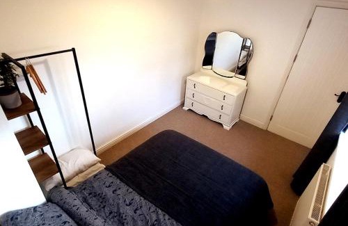 Carmarthen Apartment | Beautiful house near town centre