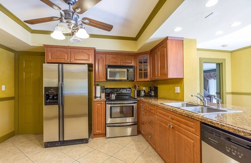 Garden Isles House | Beautiful House On the Water, Ocean Access, Fort Lauderdale Area