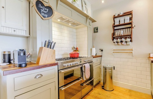 Faversham Cottage | Beautiful house, peaceful surrounding yet close to towns and beaches.