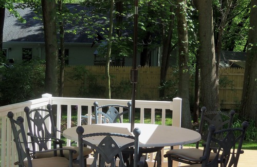 South Haven House | BEAUTIFUL HOUSE, PERFECT FOR TWO FAMILIES! SHORT WALK TO BEACHES AND TOWN!