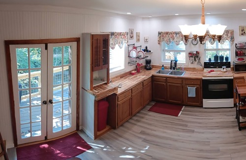 Franklin House | Beautiful House, Phenomenal View!