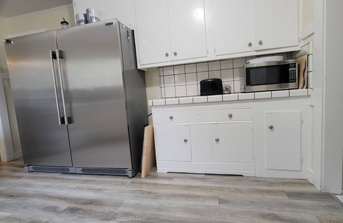 Alameda House | Beautiful house/Short drive to the beach/Parking/Amazing Alameda