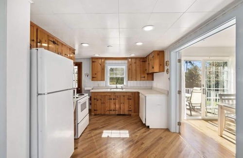 Kenyon House | Beautiful house minutes from Charlestown Beach