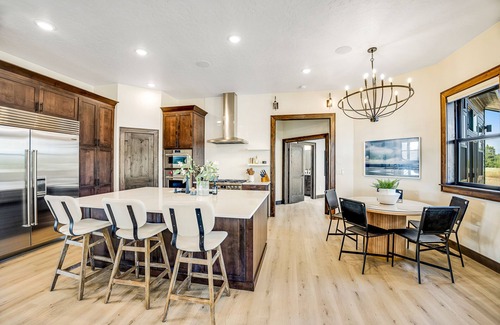 McCall House | Beautiful house w/2 gas fireplaces, private hot tub, grill & mountain views