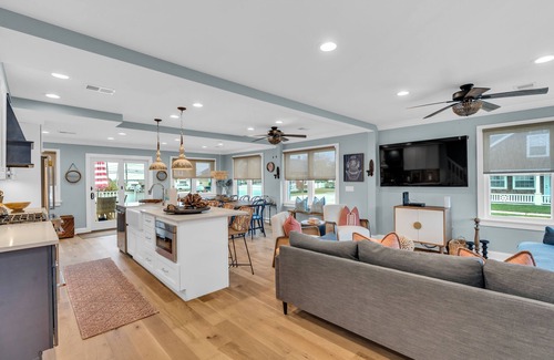 Ortley Beach House | Beautiful house with attached cottage by the sea