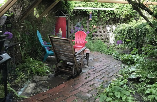 Palmerston House | Beautiful House With Garden in a Quiet, Central Neighborhood