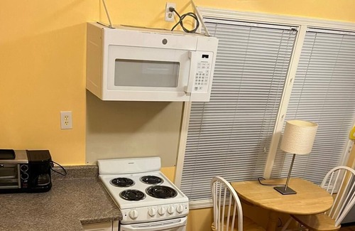 Colfax House | Beautiful in-law unit in downtown Colfax!