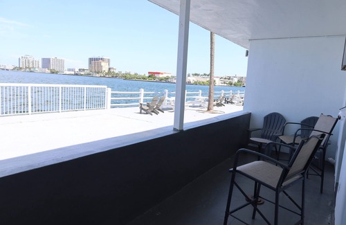 North Bay Village Apartment | Beautiful island oasis getaway In the heart of Miami Beach