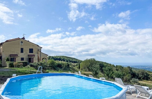 Castellina Marittima Apartment | Beautiful apartment for 17 guests with pool, WIFI, A/C, TV, patio, pets allowed and panoramic view