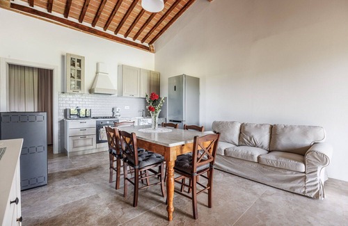 Colle di Val d'Elsa Villa | Beautiful private villa with A/C, private pool, WIFI, TV and pets allowed, close to San Gimignano