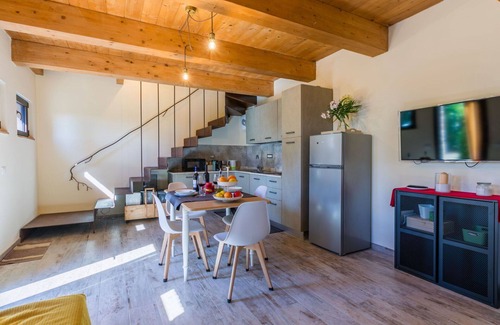 Castel San Gimignano House | Beautiful private villa for 4 guests with WIFI, A/C, TV, patio and panoramic view