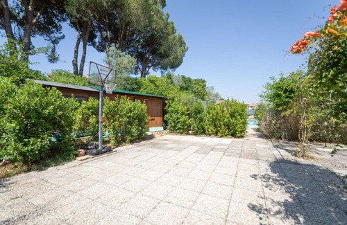 Montelupo Fiorentino Villa | Beautiful villa with private pool, A/C, WIFI, TV, terrace, pets allowed and panoramic view