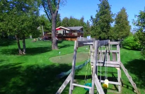 Craigleith Ski Chalet | Beautiful Lake View Chalet Blue Mountains