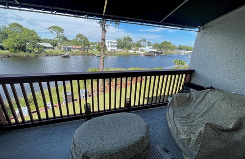Thomas Drive Condo | Beautiful Lagoon-View Condo – 1BR + Loft in Gated Community, 5-Min Walk to Beach