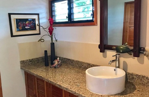 Cerro de Oro House | Beautiful Lake Atitlán - Lake House AT001