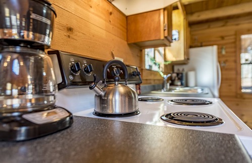 Mentone House | Beautiful lake front cabin nestled in the woods!