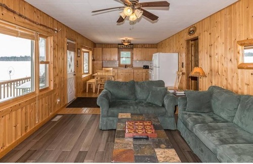 Nisswa Cabin | Beautiful lake getaway just steps from the water