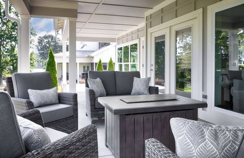 Scottsboro House | Beautiful lake house in a charming community! Perfect for a relaxing getaway.