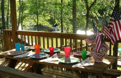 Wedowee House | Beautiful Lake House With Pontoon Boat Available!