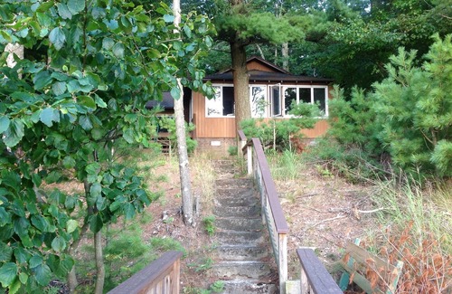 Pentwater Cottage | Beautiful Lake Michigan Beachfront Cottage