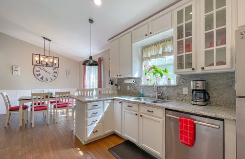 Donalsonville House | Beautiful Lake Seminole House. Boat house WIFI Kayaks No Clean Up Fees!