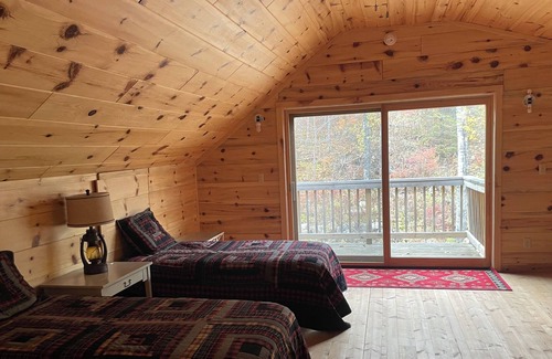 Ely Cabin | Beautiful Lake Vermilion 3 BR Retreat