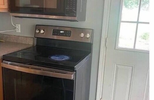 Sunrise Beach House | Beautiful lake view 2B 1B house at "Lake of the Ozark"@ Sunrise beach MO