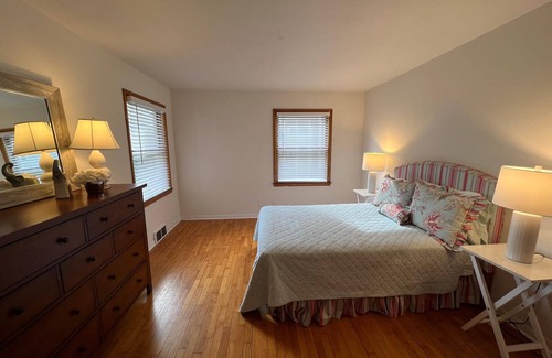 Markesan House | Beautiful lake views from updated property