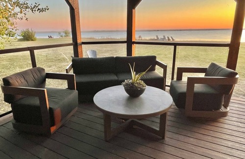 Saskatchewan House | Beautiful Lakefront Paradise on Last Mountain Lake