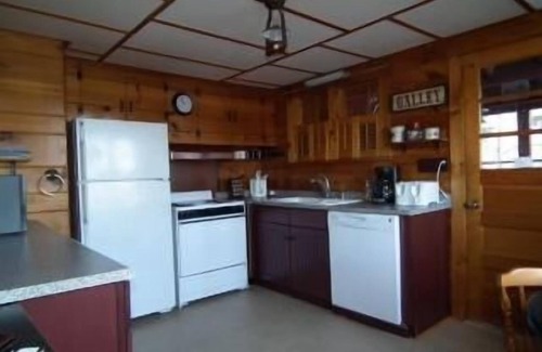 Lakeville Cabin | Beautiful Lakefront Cabin on Lake Wallenpaupack!