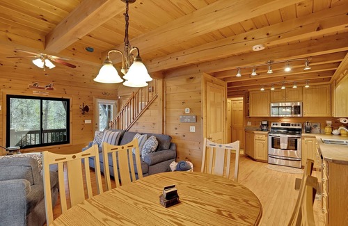 Laurel Lakes Cabin | Beautiful Lakefront Log Cabin On Peaceful Laurel Lake ~ Lake Lure Area
