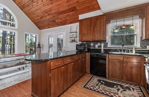 Lincolnton Cabin | Beautiful Lakehouse on Clarks Hill Lake