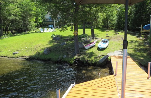 Oakland House | Beautiful lakeside 4 bedroom retreat with private dock and walkout basement