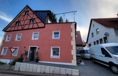 Neresheim House | Beautiful large vacation apartment ground floor left