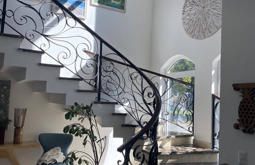 Los Brazos House | Beautiful Large Villa